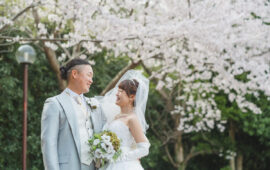 桜と一緒に結婚式